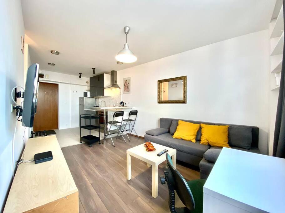 Appartamento Studio Muranow By Esteum Host Varsavia Esterno foto